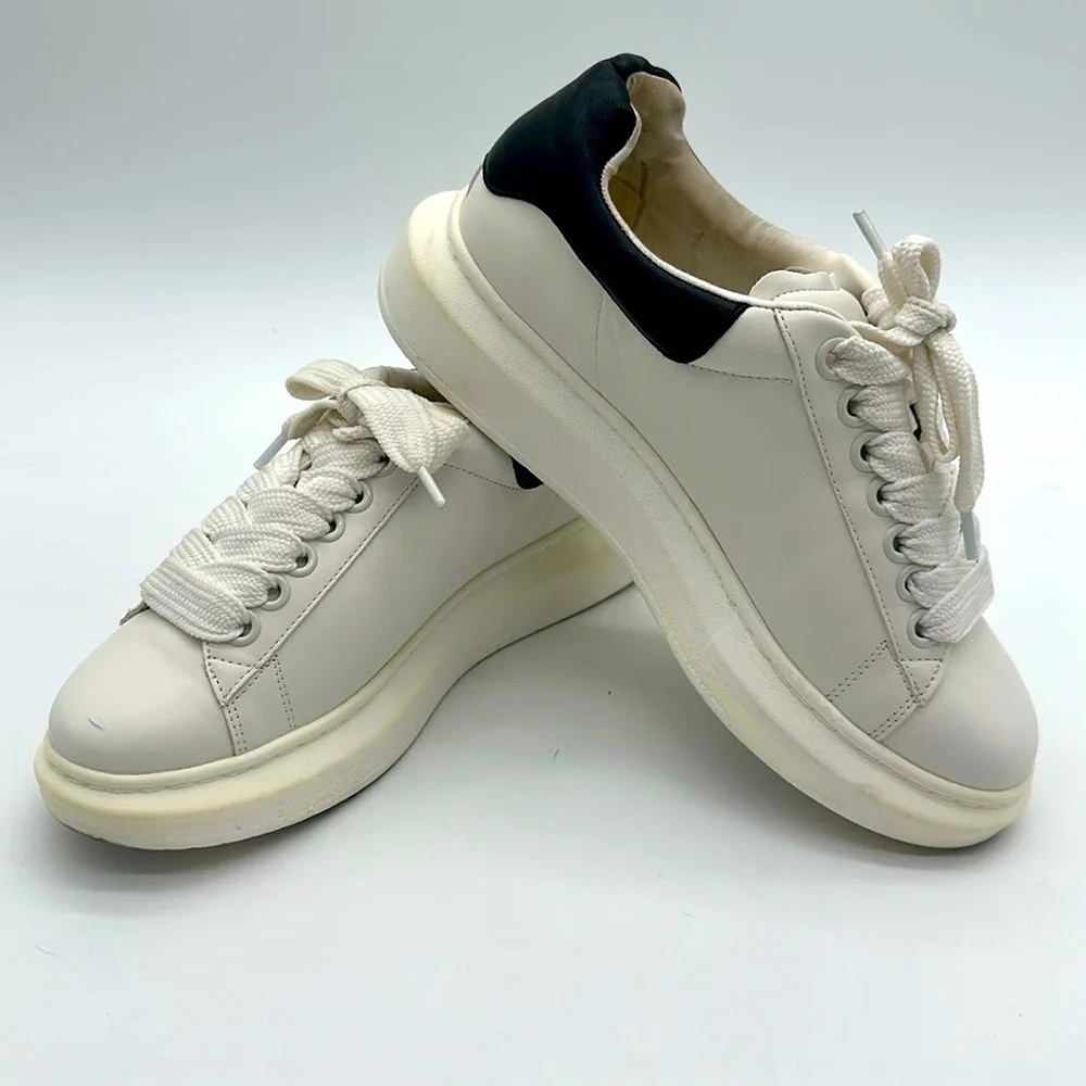 Steve Madden White and Black Size 8? Platform Sneakers Support Lifestyle